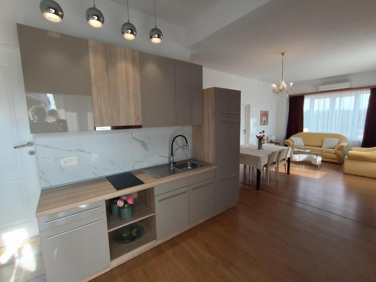 Apartments Kimm ポレッチ エクステリア 写真